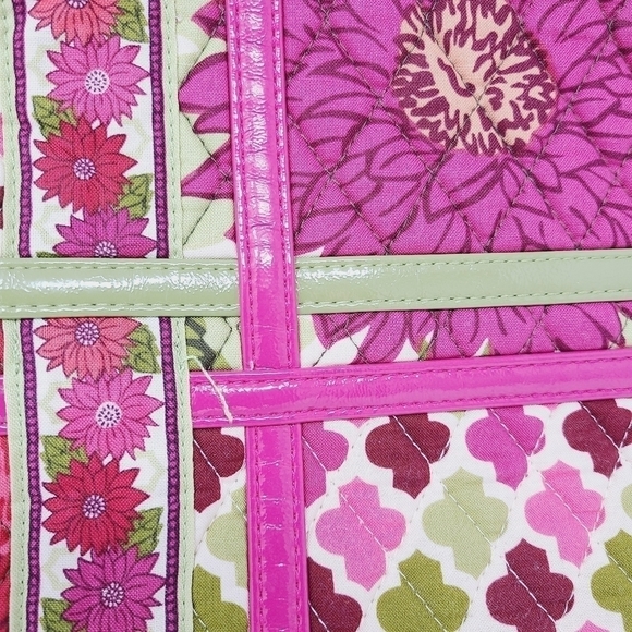 Vera Bradley | Women's Zippidy Bag in Hello Dahlia Retired Print (One Size) - Picture 4 of 16